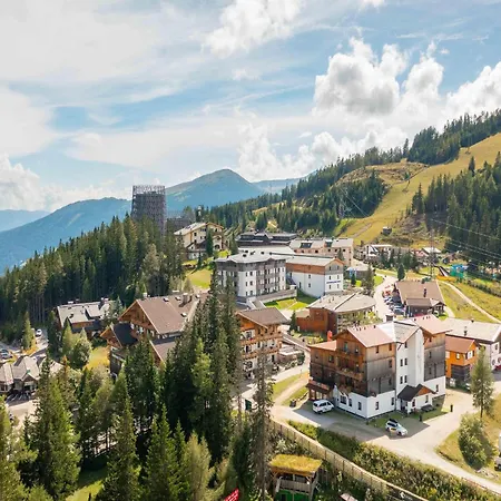 Superior For 6 With Stunning Views Apartment *